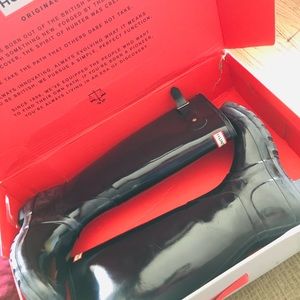 Hunter Boots Size 8 only Worn Once